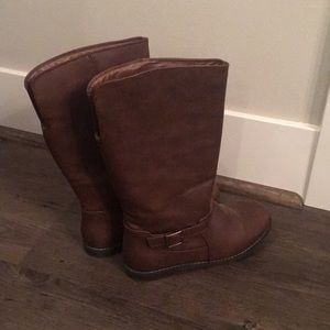 Girls riding boots